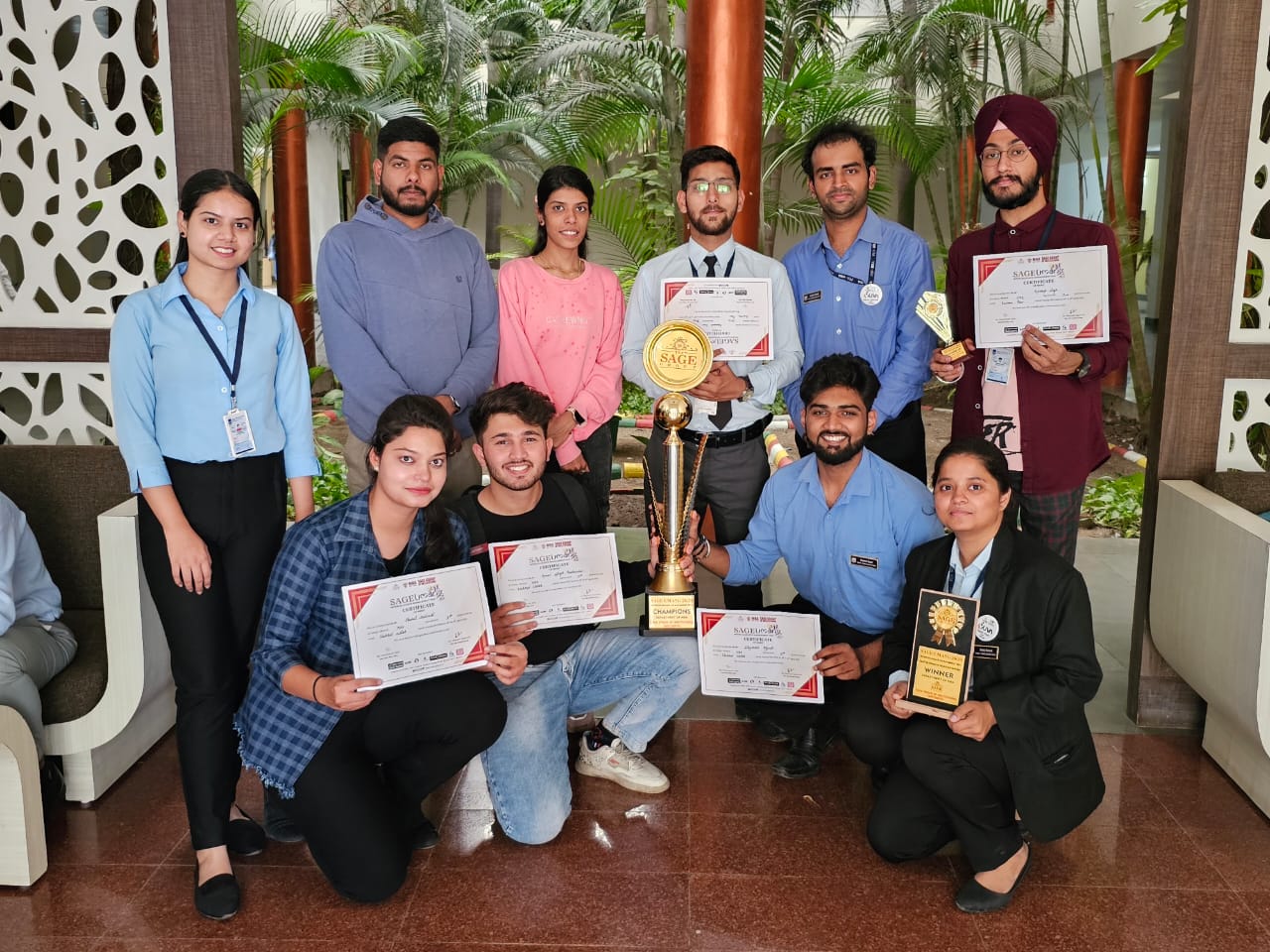 Overall Champions Trophy Winners at SAGE Umang 2K23 – IPER MBA